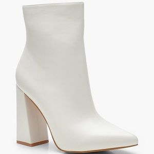 Boohoo White Heeled Boots (Never Worn!)